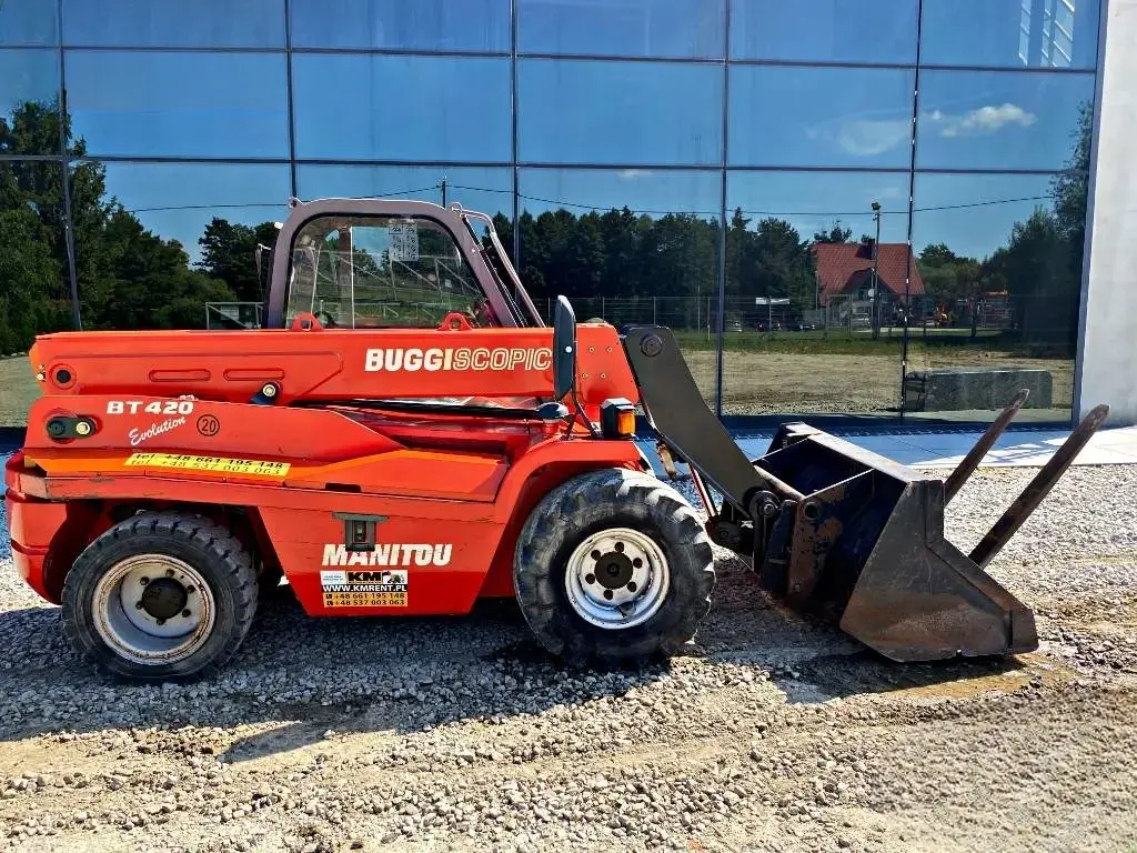 Chariot télescopique Manitou BT420 Fourches/ Godet/ Fouches à fumier